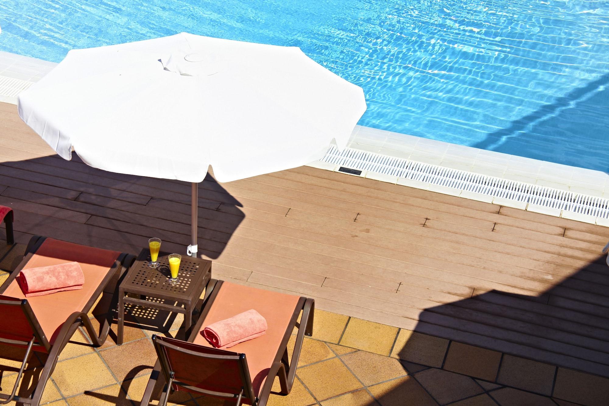 Hotel Serrano Palace Cala Ratjada  Extérieur photo