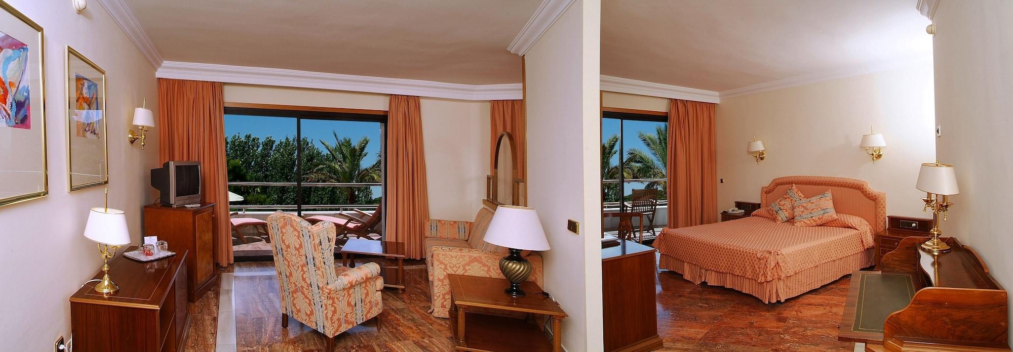 Hotel Serrano Palace Cala Ratjada  Extérieur photo