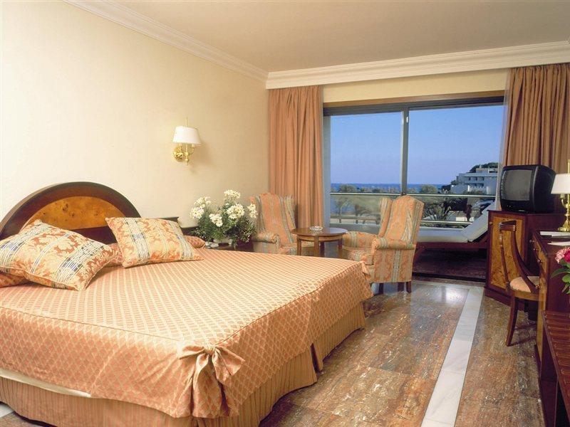Hotel Serrano Palace Cala Ratjada  Extérieur photo